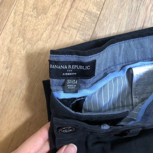 Banana republic men’s chinos pants, size 32X34 - Picture 4 of 4